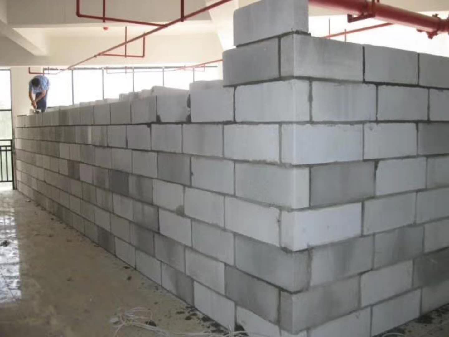 灵台蒸压加气混凝土砌块承重墙静力和抗震性能的研究